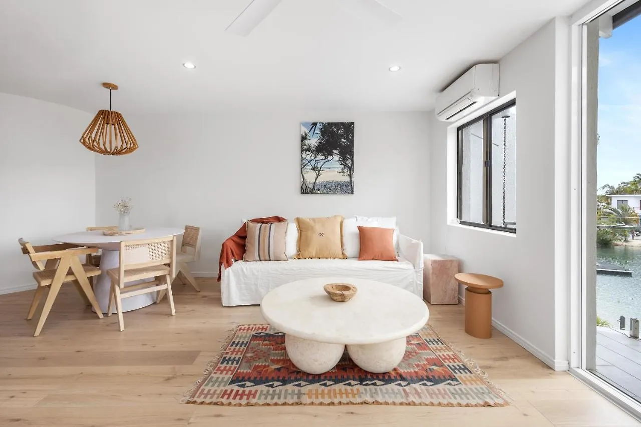 ヌーサヘッズSt Tropez 12 Haven With Water View & Poolアパートメント アパート ヌーサヘッズ