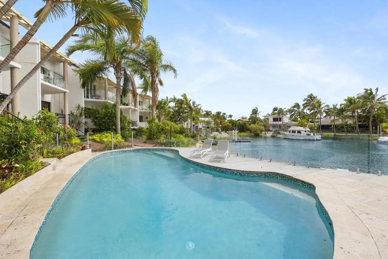 ヌーサヘッズSt Tropez 12 Haven With Water View & Poolアパートメント ヌーサヘッズ